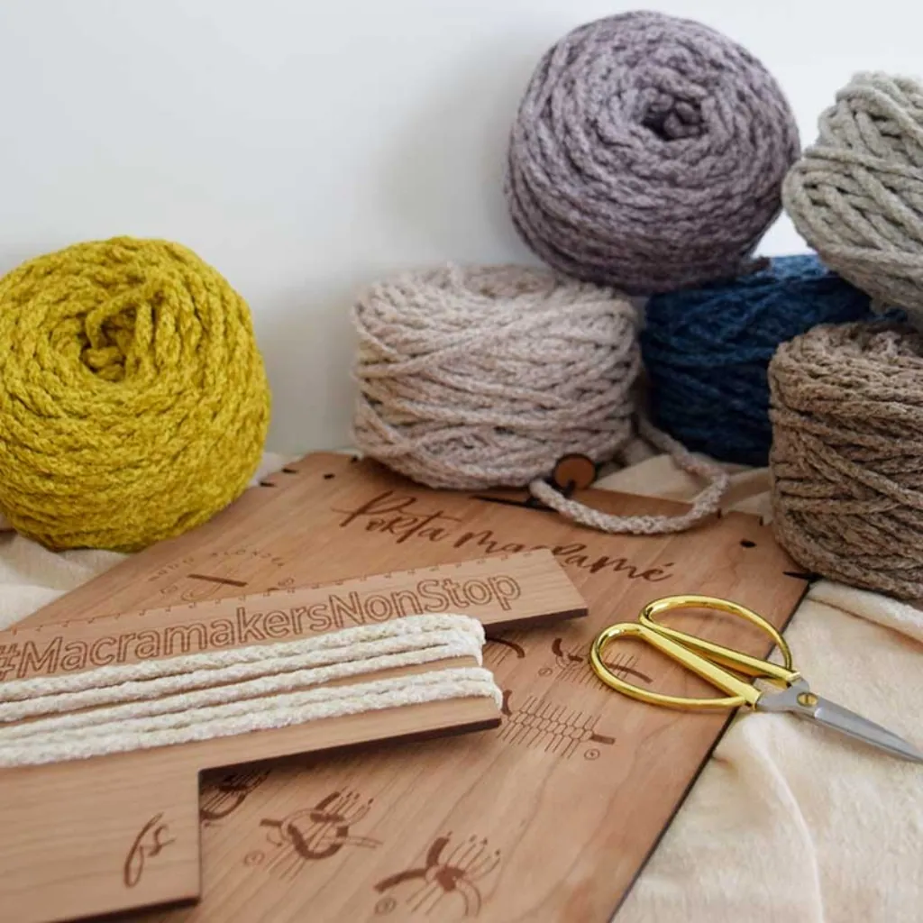 Escena ovillos Velvet Air 5mm macramé