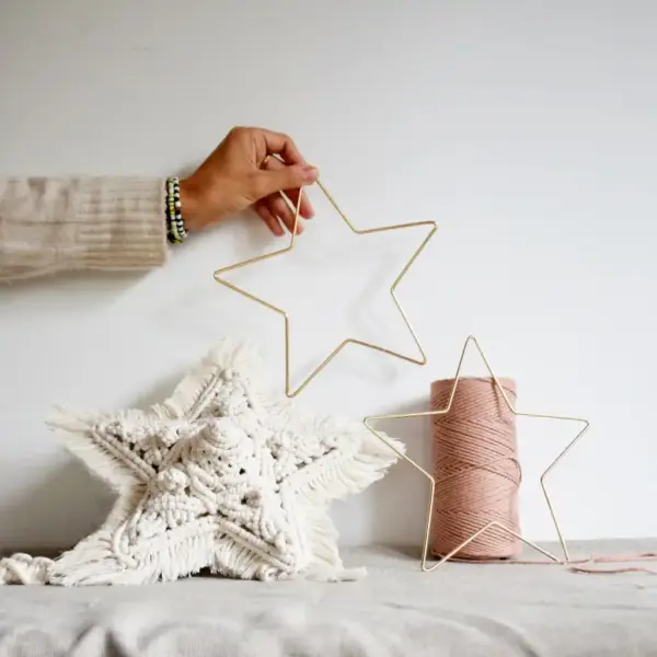 Soporte con forma de estrella para macramé y manualidades DIY